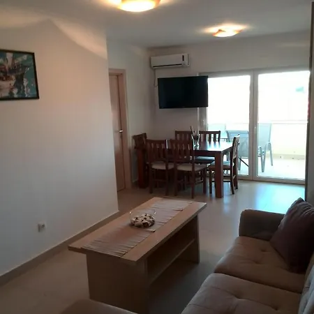 Bellator Guest house